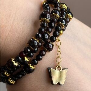 Adjustable bead bracelet